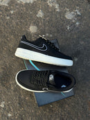 TÊNIS NK AIR FORCE 1 NOBUCK