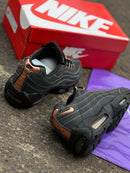 TÊNIS NK AIR MAX 95 X SYNA - GREY