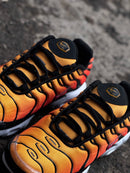 TÊNIS NK AIR MAX PLUS TN - SUNSET ORANGE