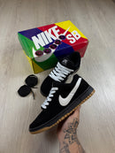 TÊNIS DUNK PRETO/BRANCO/SOLA MARROM