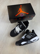 NK JORDAN 4 PRETO/BRANCO