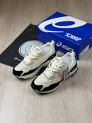 TENIS ASICS GEL OFF-WHITE/PRETO