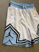 BERMUDA JORDAN BRANCA/AZUL