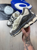 ASICS GEL NYC OFF/GRAFITE