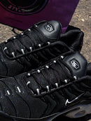 TÊNIS NK AIR MAX PLUS TN - PRETO/BRANCO