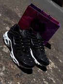TÊNIS NK AIR MAX PLUS TN - PRETO/BRANCO