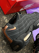 TÊNIS NK AIR MAX 95 X SYNA - GREY