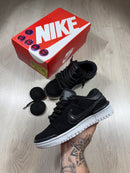 TÊNIS NK DUNK LOW TWIST WOMEN’S PRETO/NOBUK